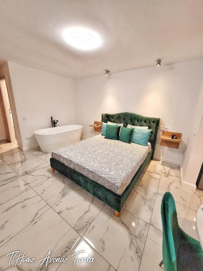 Thome Salt Avenue Turda Exterior foto